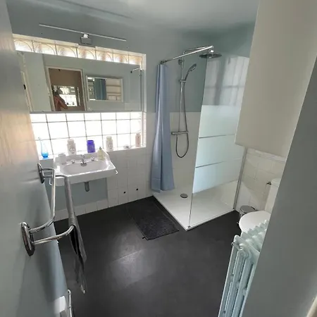 Grande Bord De Mer, Face Au Port Santa Lucia