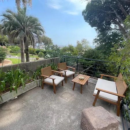 Grande Bord De Mer, Face Au Port Santa Lucia Saint-Raphaël