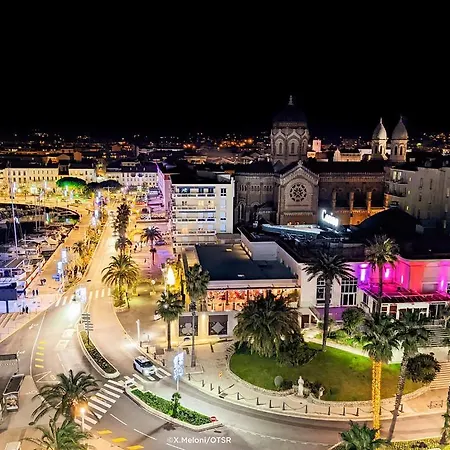 Вилла Grande Bord De Mer, Face Au Port Santa Lucia