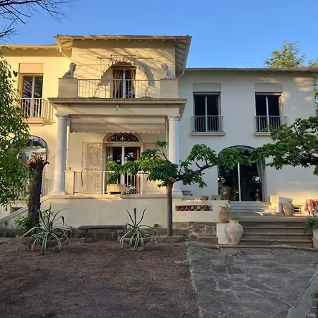 Grande Bord De Mer, Face Au Port Santa Lucia *