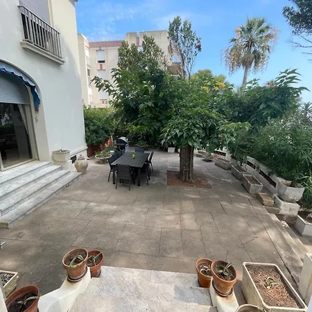 Grande Bord De Mer, Face Au Port Santa Lucia Вилла Сен-Рафаэль