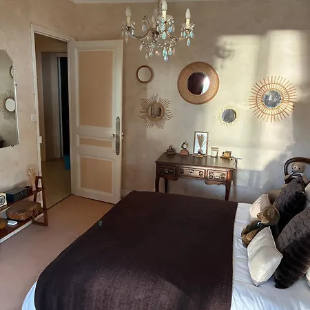 Grande Bord De Mer, Face Au Port Santa Lucia *