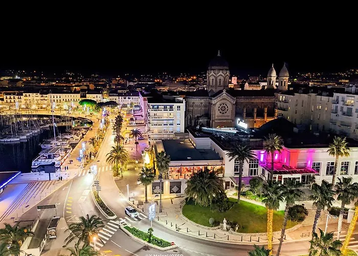 Villa Grande Bord De Mer, Face Au Port Santa Lucia