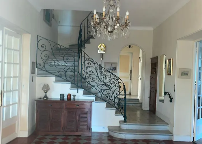 Grande Bord De Mer, Face Au Port Santa Lucia Villa