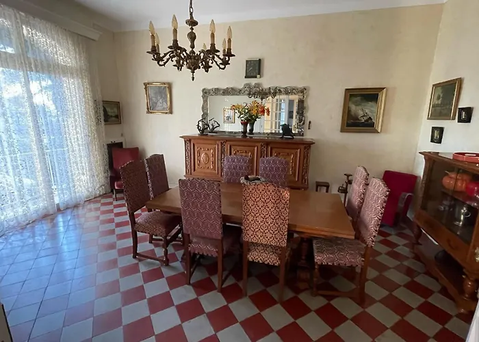 Grande Bord De Mer, Face Au Port Santa Lucia *