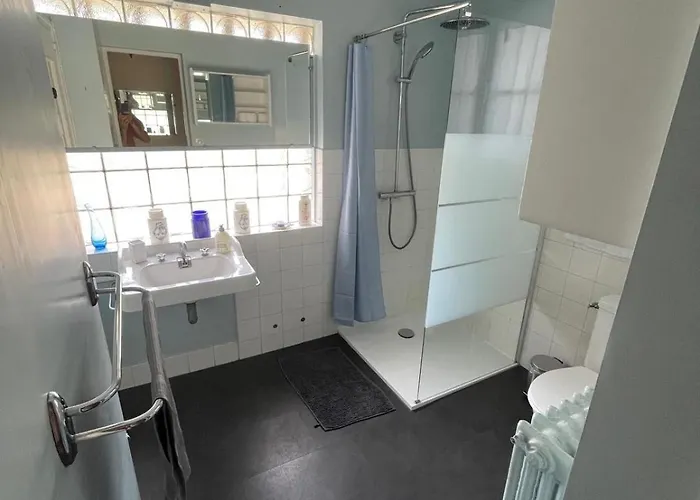 Grande Bord De Mer, Face Au Port Santa Lucia