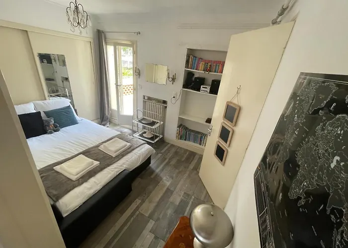 Villa Grande Bord De Mer, Face Au Port Santa Lucia