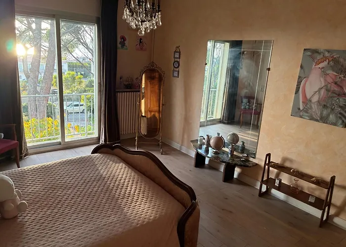 Villa Grande Bord De Mer, Face Au Port Santa Lucia *